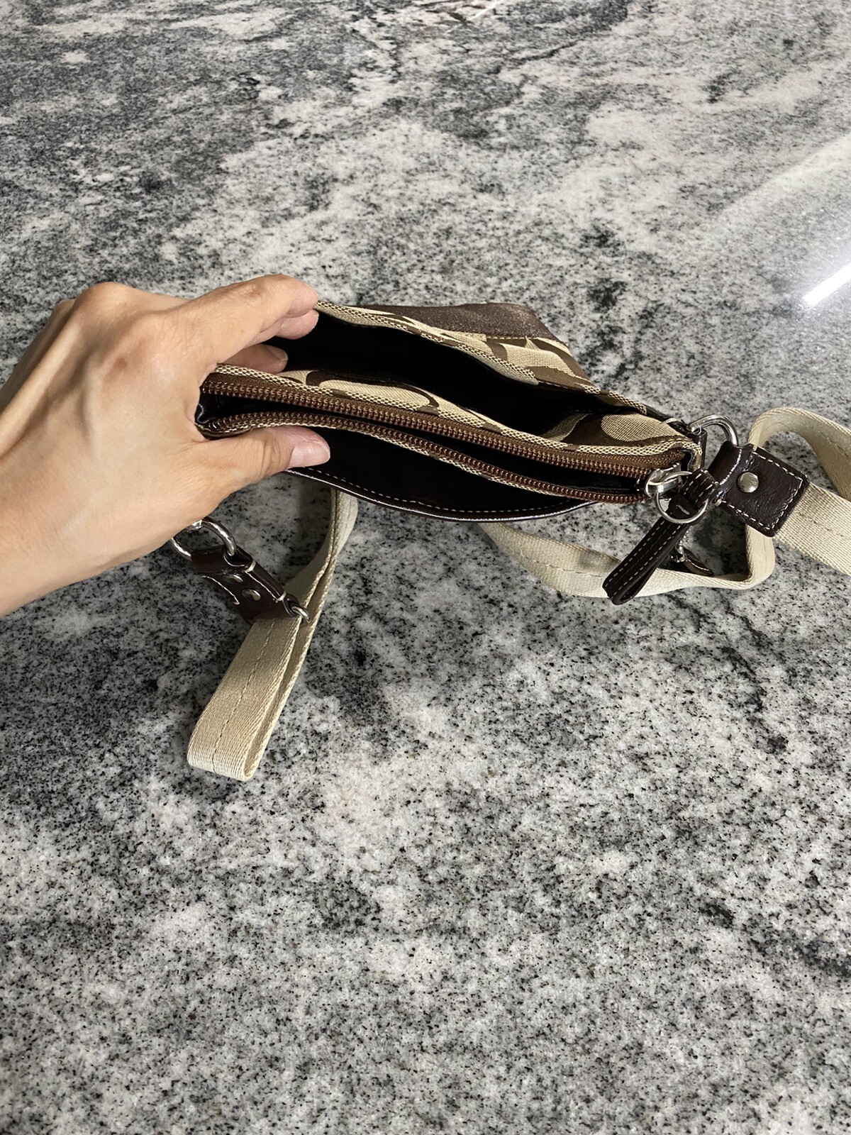 COACH small brown crossbody Gem