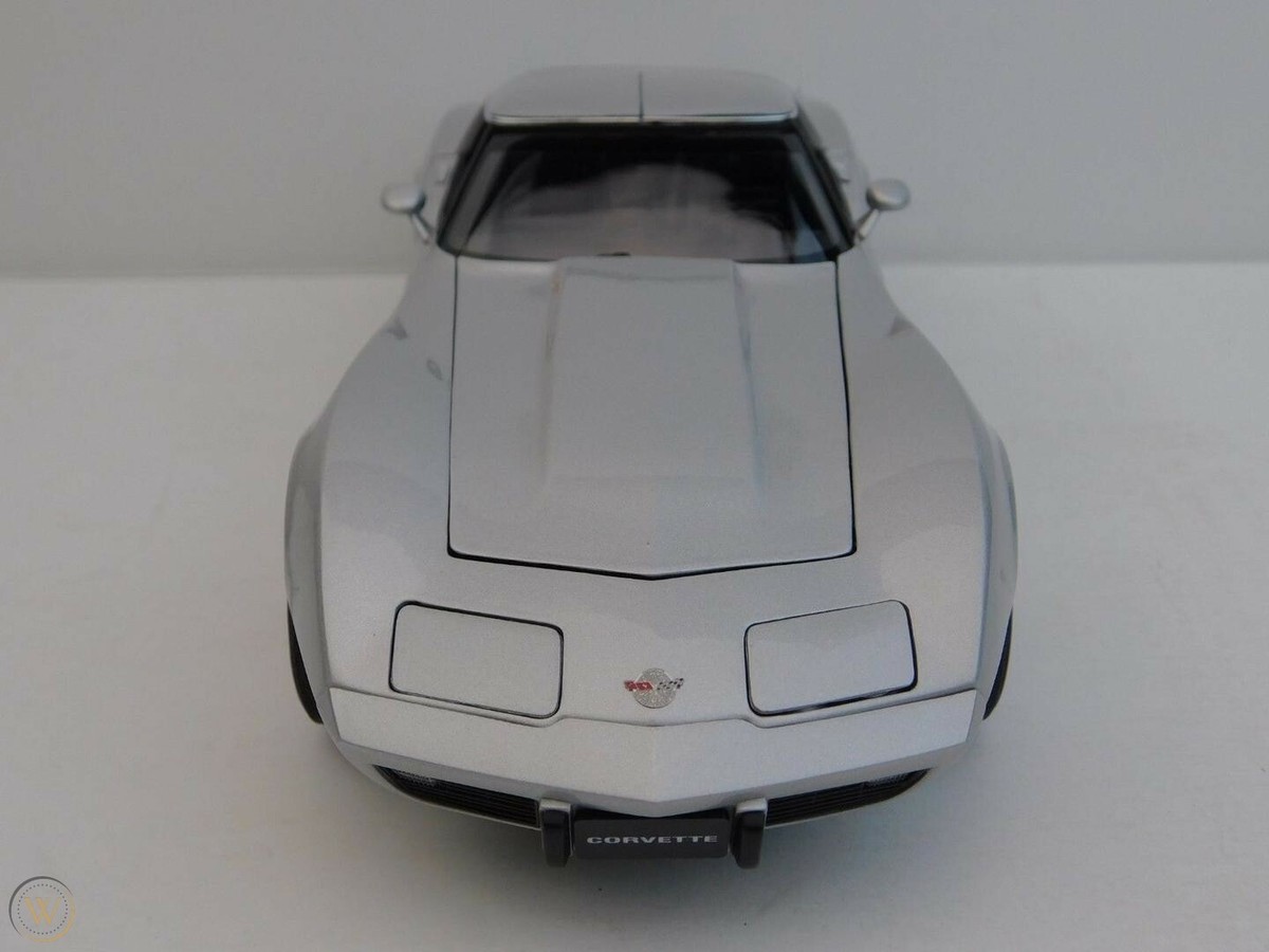 AUTOart Corvette 1:18 限定版 1/18 Chevrolet Corvette (C7) ZR1 (Orange) Finished Model