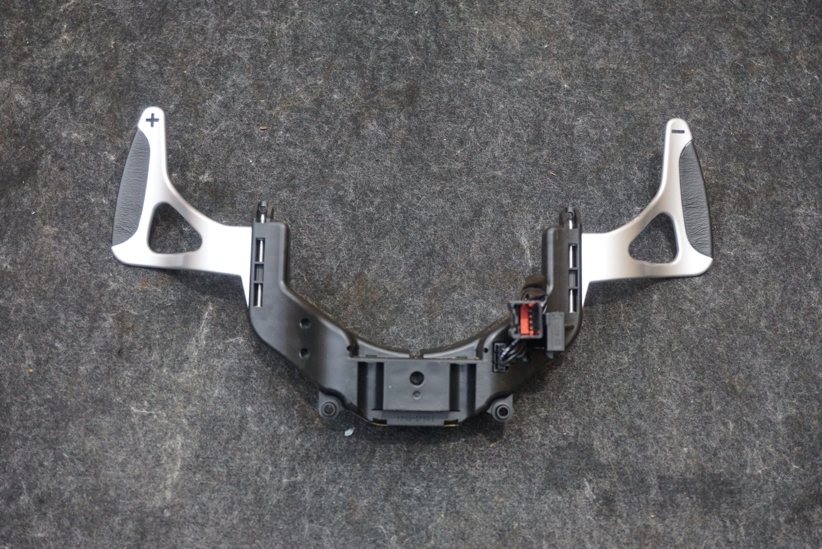 Steering Wheel Paddle Shift Control Lever AD43-7L237-AA Aston Martin Rapide 2011