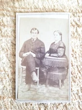 MAN AND WOMAN.MAN IDENTIFIED.VTG 1800'S MINIATURE POCKET SIZE PHOTO*MCP6