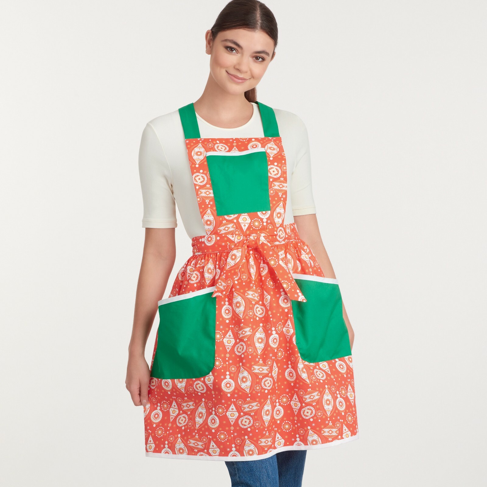Simplicity SEWING PATTERN S9435 Misses' Aprons With Wraparound Skirt XS-XL