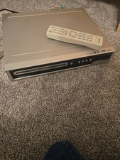 Magnavox ZC352MW8 DVD Recorder/Player with Remote and AV Cords