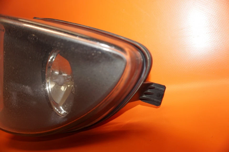 Faro antiniebla pasajero derecho bmw 528 2011 2012 2013 535 f10 6317 7216886 oem Foto 2 de 4