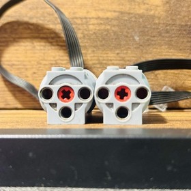 2x LEGO WeDo 2.0 Medium Motor Set 45303