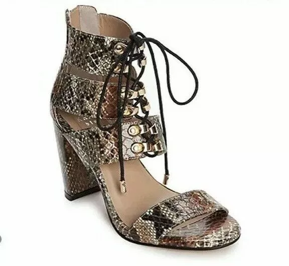 Kaari store blue sandals