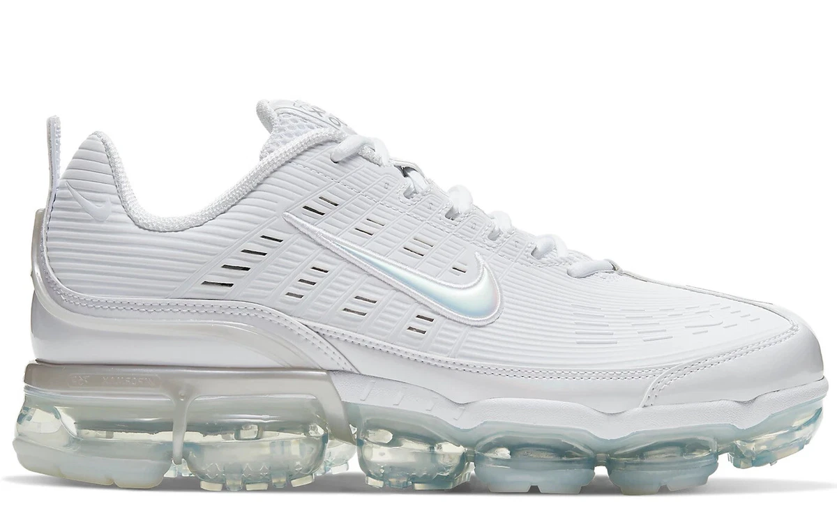 Nike Women s Air VaporMax 360 Sneakers Triple White Silver Size