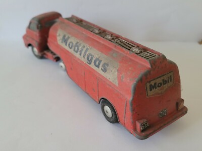 Corgi Toys Bedford ''s' Tanker Mobilegas No.1110 (restauré) - France