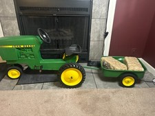 Vintage John Deere pedal tractor. 1970  s or 1980  s