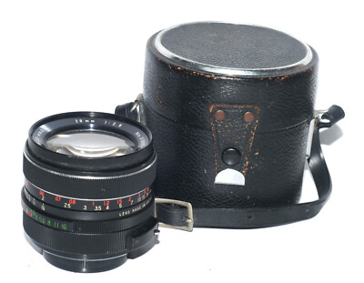 Vivitar 28mm f/2.8 Wide-Angle Lens Adapter Screw mount M42