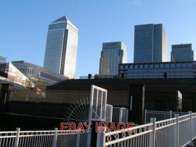 PHOTO  TOWER HAMLETS VARIOUS DOCKLAND TOWERS THE TALLEST BUILDINGS IN THE UK. 20
