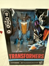 Transformers Studio Series War For Cybertron Thundercracker Voyager Class