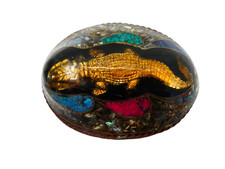 VINTAGE RESIN CASED CROCODILE ALLIGATOR STONE ORNATE BRASS METAL BELT BUCKLE