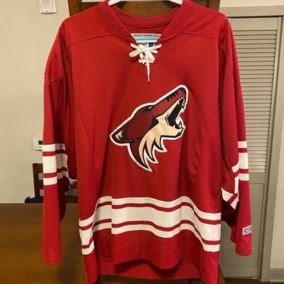 Arizona Coyotes NHL Hockey Jersey Adult Medium- CCM - Red Retro Logo