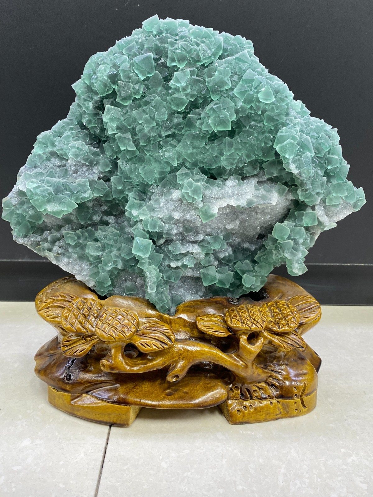 16LB Top Rare Natural Green Fluorite Particle Crystal Cluster mineral specimens