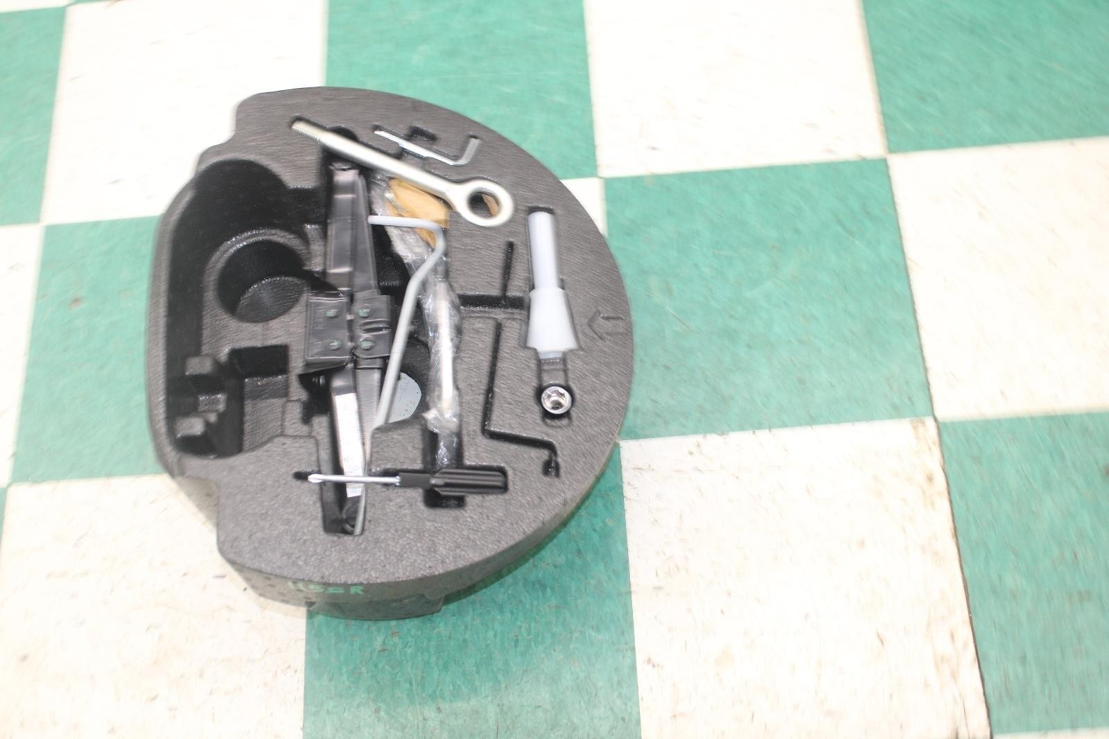Maserati Ghibli 2014-2020 Tool kit