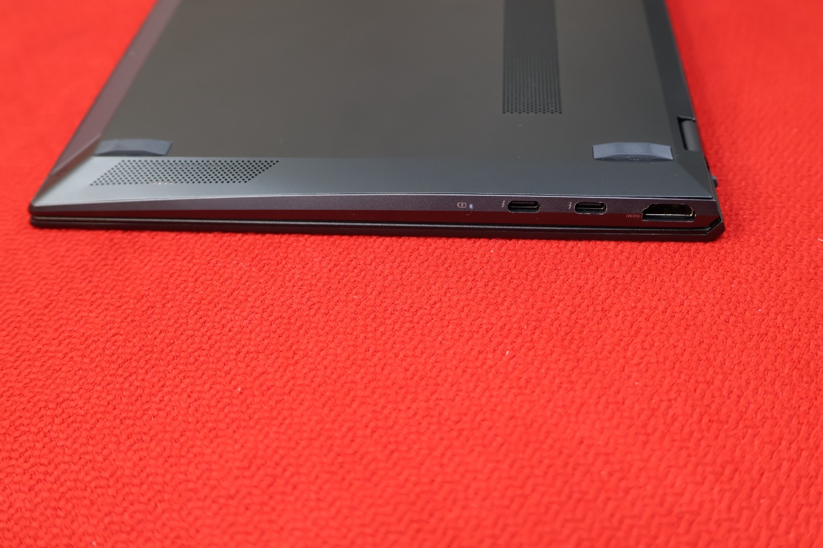 ASUS ZenBook 14, 14-Inch Laptop, with i7-1165G, Windows 11 Home