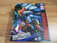 NEW Transformers War for Cybertron Earthrise Commander Class Sky Lynx