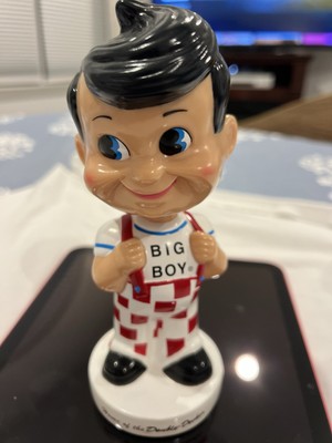 Funko Pop! Town Bob's Big Boy Restaurant with Big Boy