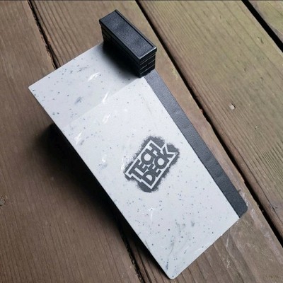 TECH DECK Ramp - Mini Fingerboard Skateboard Ramp