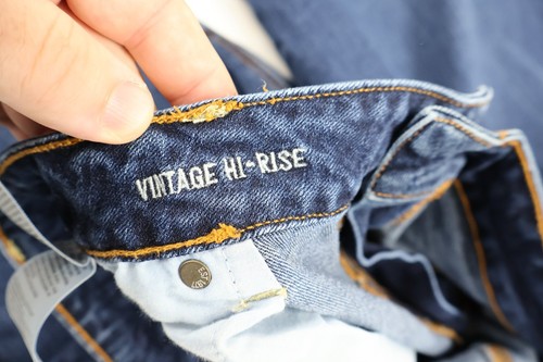 American Eagle pantaloni donna 20 jeans regular vintage hi-rise elasticizzati lavaggio scuro - Foto 12 di 14