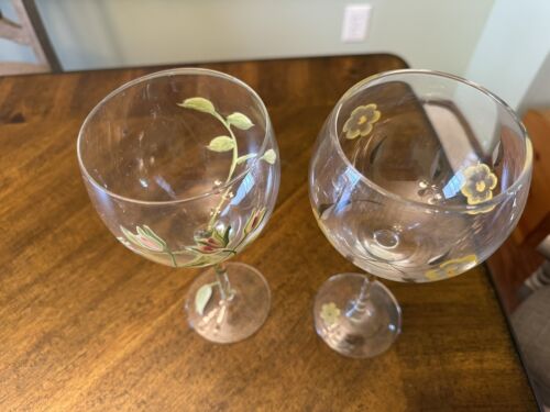 Block Basics Garden Rose Hand Painted Pattern Wine Glass + Offbrand Daisy Glass - Picture 2 of 4
