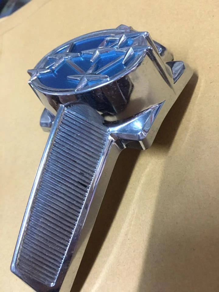 SUBARU GFT 1400 1600 Coupe Hardtop sedan Front GRILLE EMBLEM Genuine NOS JAPAN - Image 3 of 4