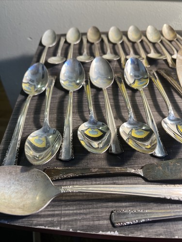 Vintage Holmes & Edwards Inlaid IS 1951 May Queen Pattern Set Of 57 Silver Plate - Picture 20 of 22