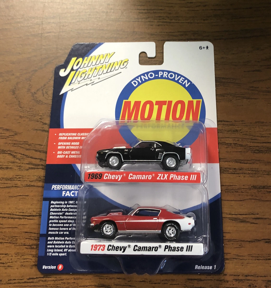JOHNNY LIGHTNING 1969 CHEVY CAMARO PHASE III 1973 CAMARO PHASE