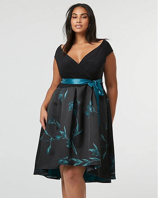 Women Le Chateau Leaf Print Wrap Like Dress 1X eBay