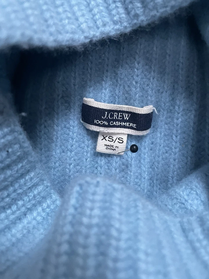 J. Suéter azul cuello embudo cachemir acanalado talla pequeña Crew para mujer Foto 2 de 4