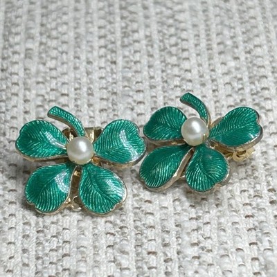 Unbranded Shamrock Clip On Earrings Womens OS Green Enamel Pearl Lucky Vintage