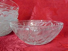 Set Of 6 - VINTAGE KIG INDONESIA Grape and Leaf Pattern 6" Glass Bowls