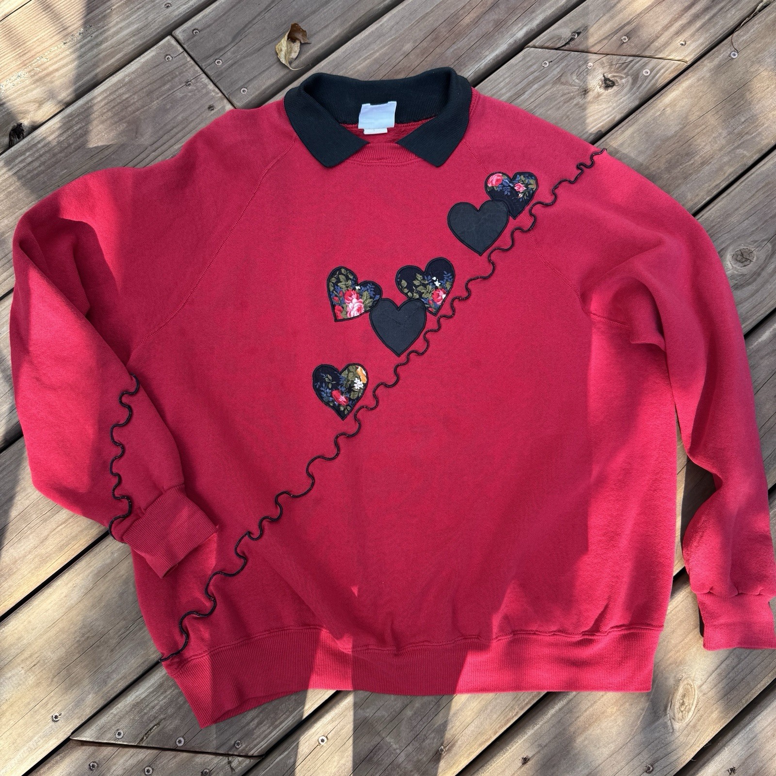 Vtg Patchwork Heart Ruffles Collared Crewneck Swe… - image 2
