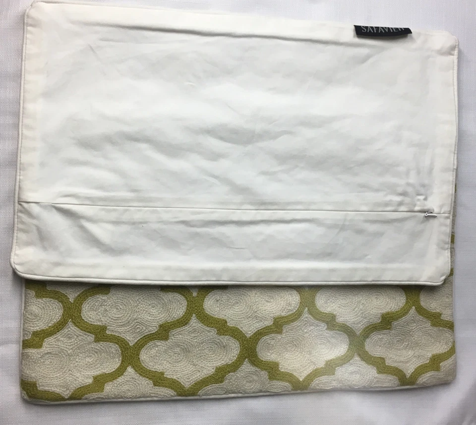 SAFAVIEH DEC900A RHEA Pillows SET 2 Chain PEAR GREEN CREAM 12X20 Zipper Covers - Image 4 of 4