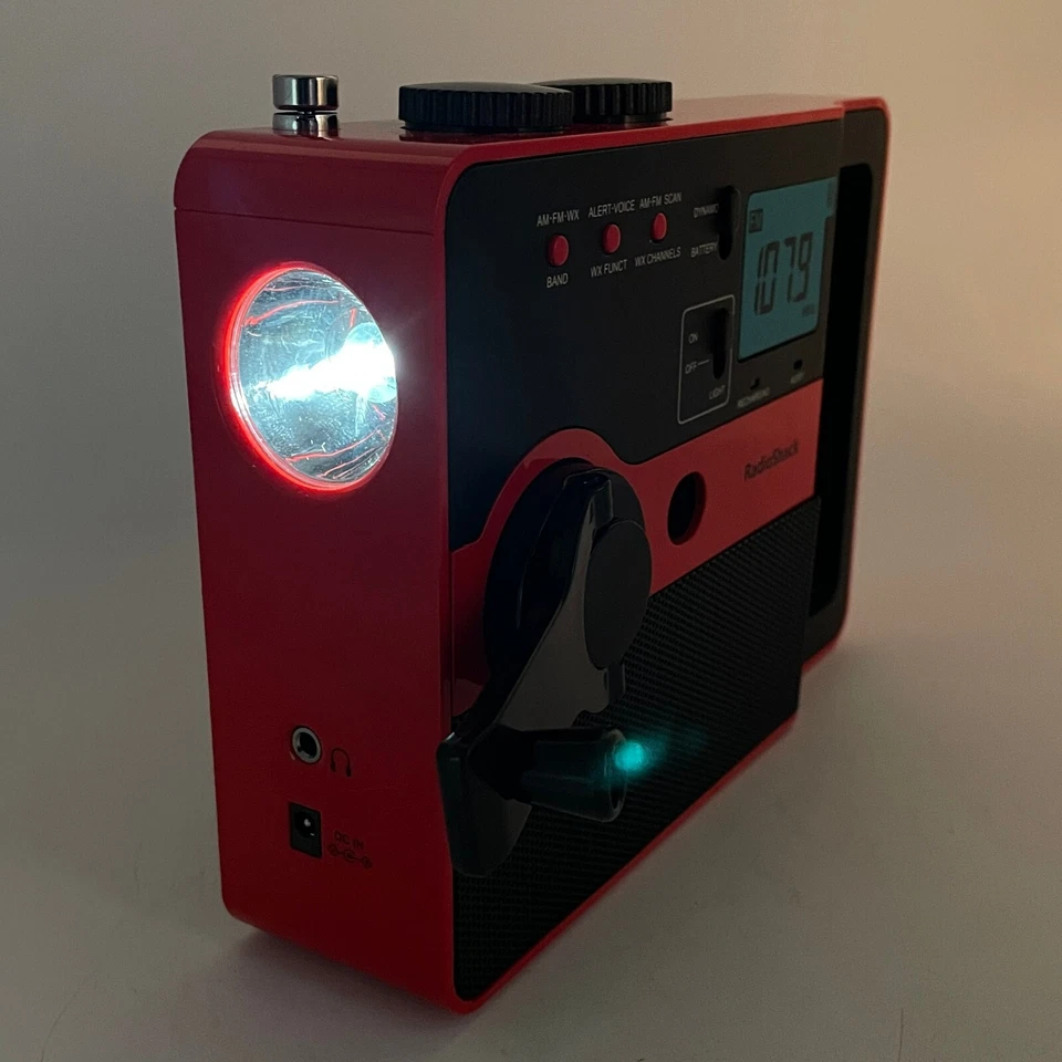 Radio Shack Emergency Crank Radio AM FM Weather Band USB Charging New Box Wear - Image 3 of 4