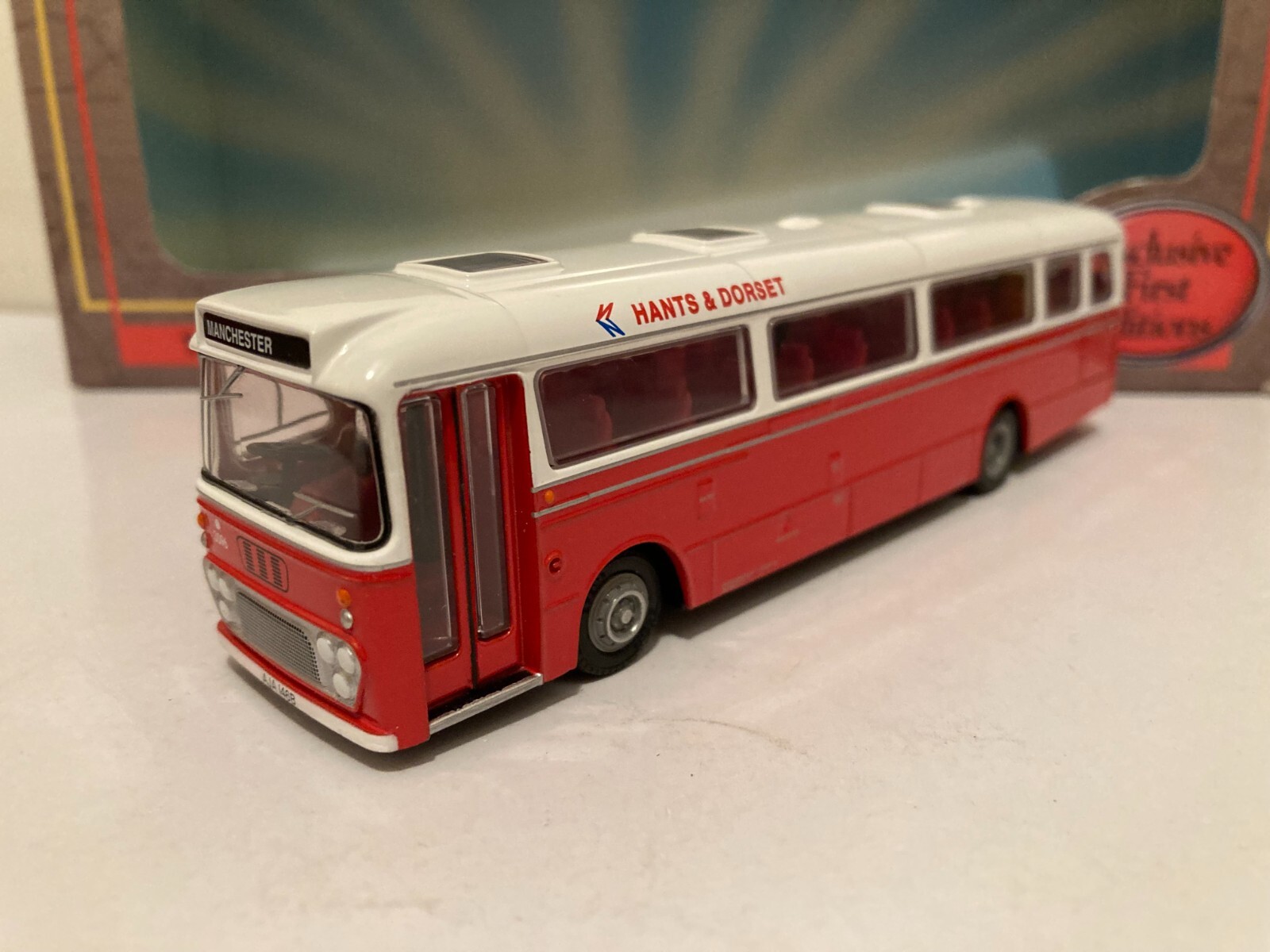 EFE 22514 Alexander Y type Hants & Dorset N.B.C. 1/76 scale boxed free post