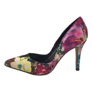 pink medium heel shoes