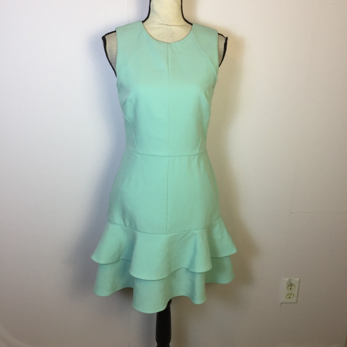 green emerald velvet dress Adelyn Rae Anora Knit Midi Dress In Emerald Green main image 0