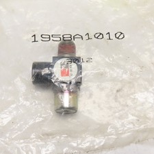 Ross 1958A1010 Pressure Compensated Flow Control Valve with Check 1/8" NPT