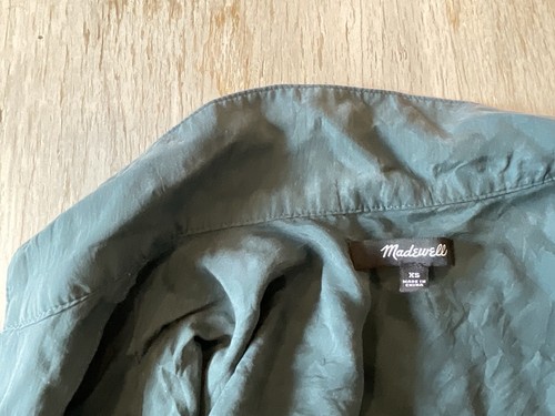 Camisa de campamento Madewell de seda manga corta abullonada con cuello abotonado verde talla Xs - Imagen 4 de 4