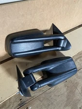 OEM Pair Manual Tow Mirrors 98-06 Chevy Silverado GMC Sierra 1500 2500HD 3500HD