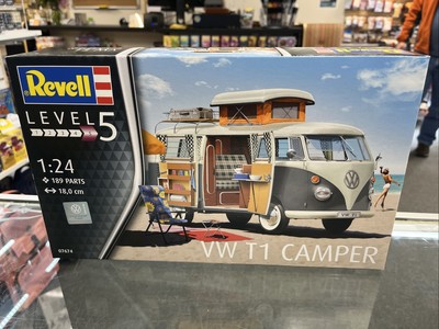 1/24 Revell Germany #7674 VW T1 Camper Van