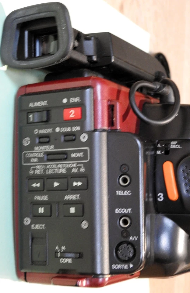 CAMESCOPE JVC GR-60 VHS-C + VALISE ET SACOCHE + 2 BATTERIES 1989 - Photo 3/4