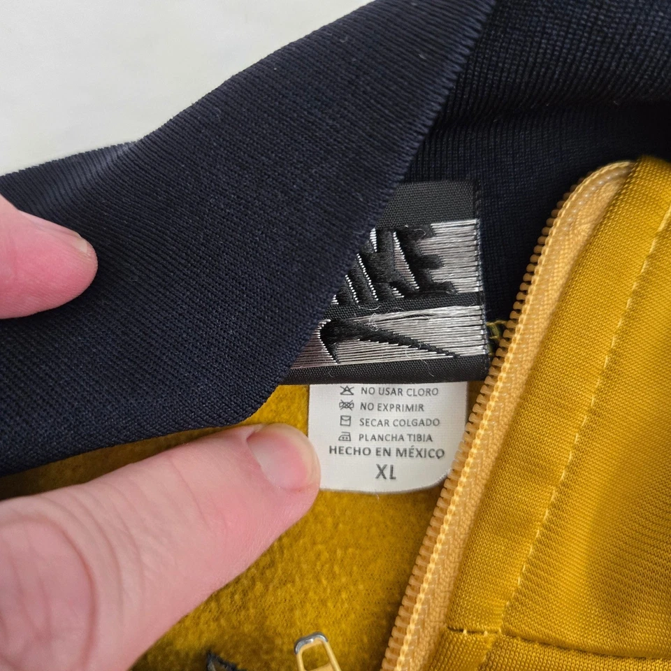 Chaqueta de Pista NIKE PUMAS UNAM XL Para Hombre Dorada Azul Marino Hecha en México Fútbol Foto 4 de 4