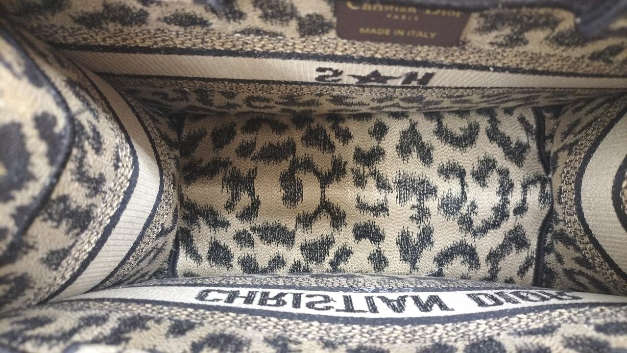Book Tote Model Number Leopard Pattern CHRISTIAN … - image 6