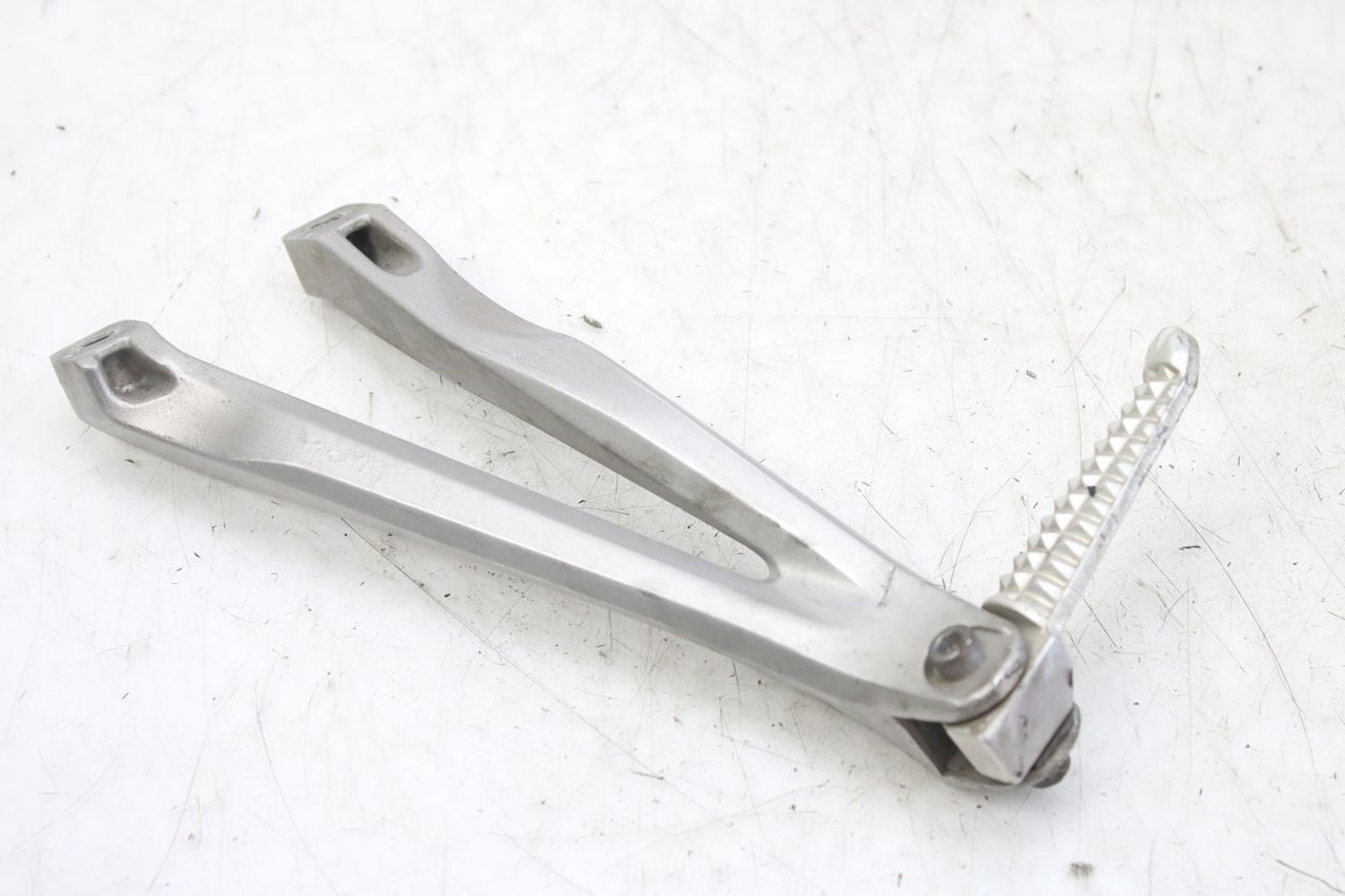 PIASTRA PEDANA POSTERIORE SINISTRA - YAMAHA YZF R1 1000 (2007 - 2008)