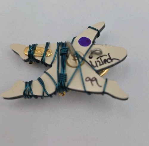 Signed Liztech Star Multimedia PIN 1999 Purple Green Silver Gold Approx 1" Man - Afbeelding 5 van 7