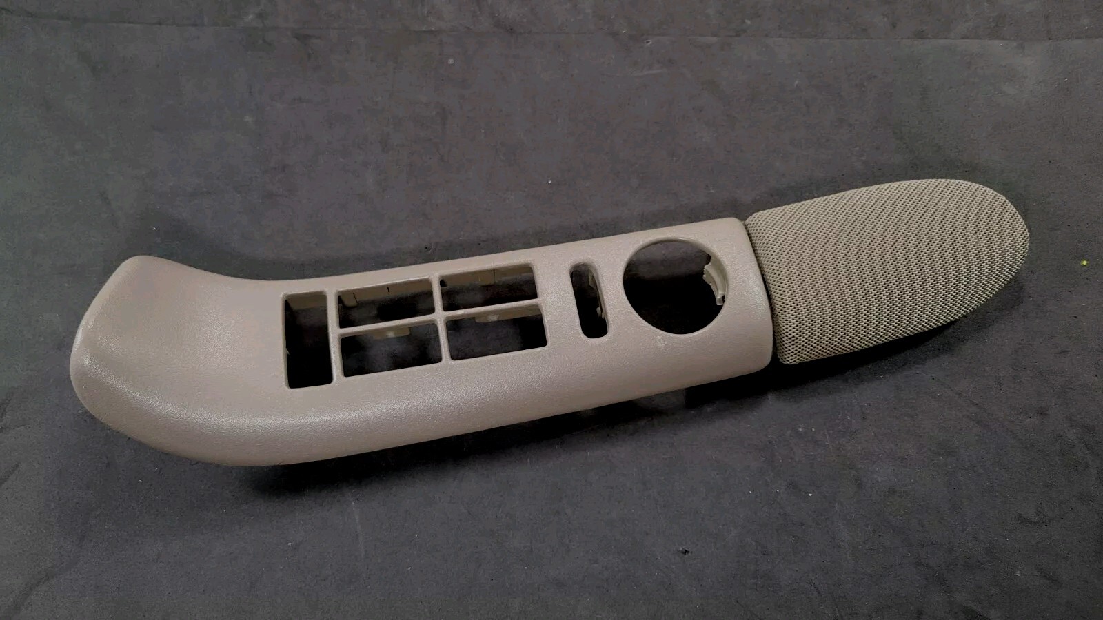 1995-1999 CHEVY TAHOE SUBURBAN YUKON Driver Power Window Switch Trim Bezel OEM