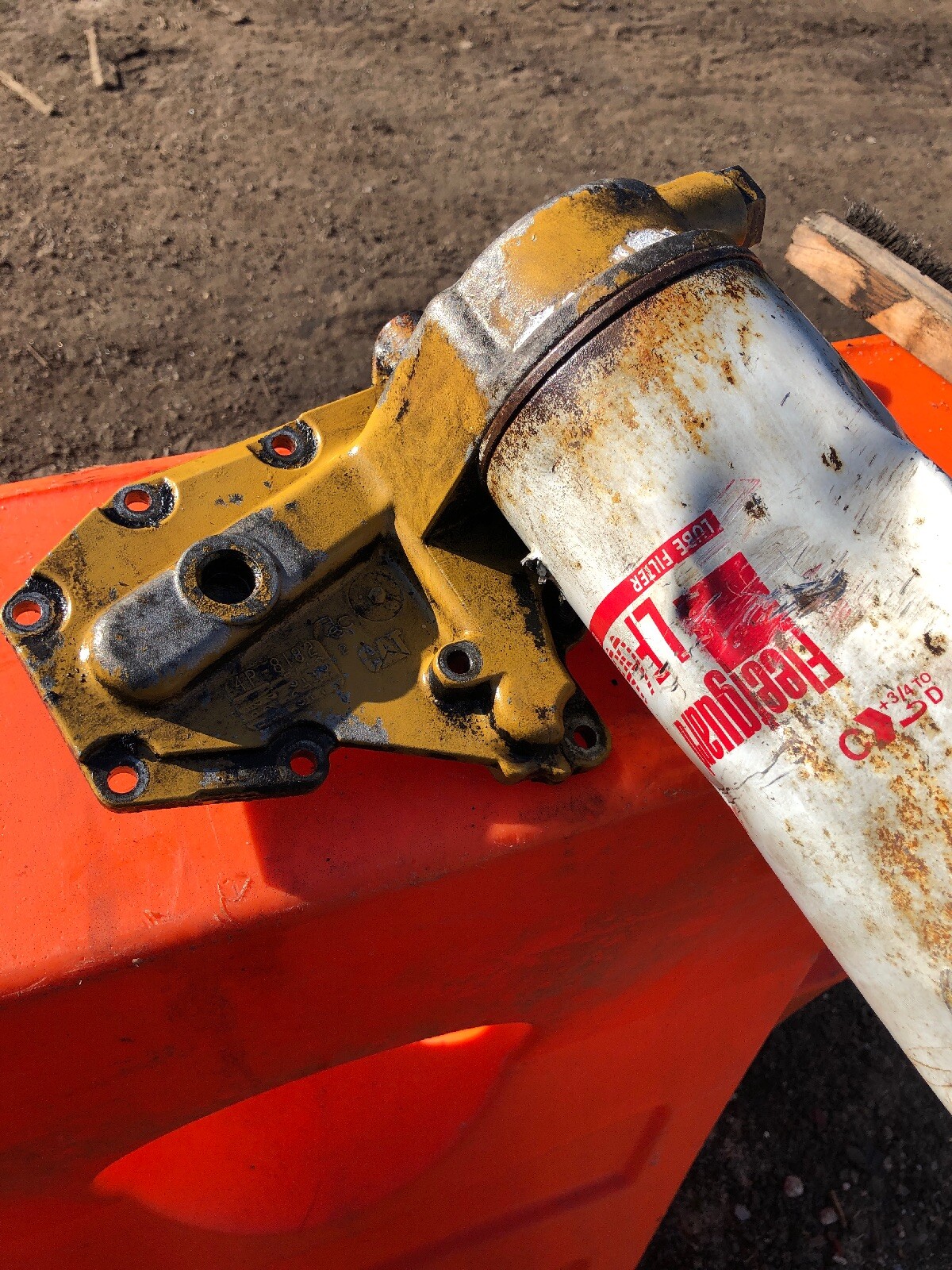 caterpillar-3126-oil-filter-base-bracket-4p-8182-ebay