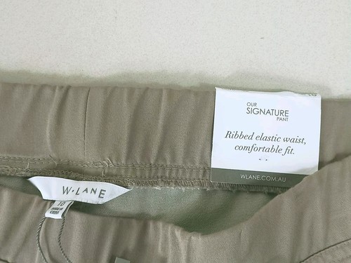 BNWT W LANE Size 10 Womens Taupe Knee Length Shorts Elastic Waist Top Stitching - Picture 6 of 11